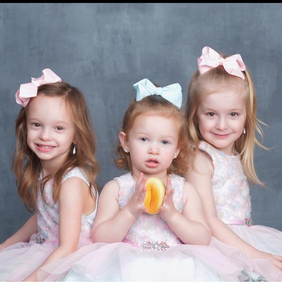 💙LIVE SHOW!!💙 COME SHOP NOW WITH @PcolaBeachJen & FRIENDS💙💙 - Picture 9 of 16